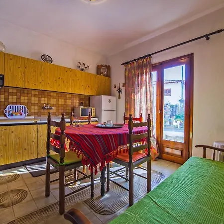 Holiday home Apostolos House